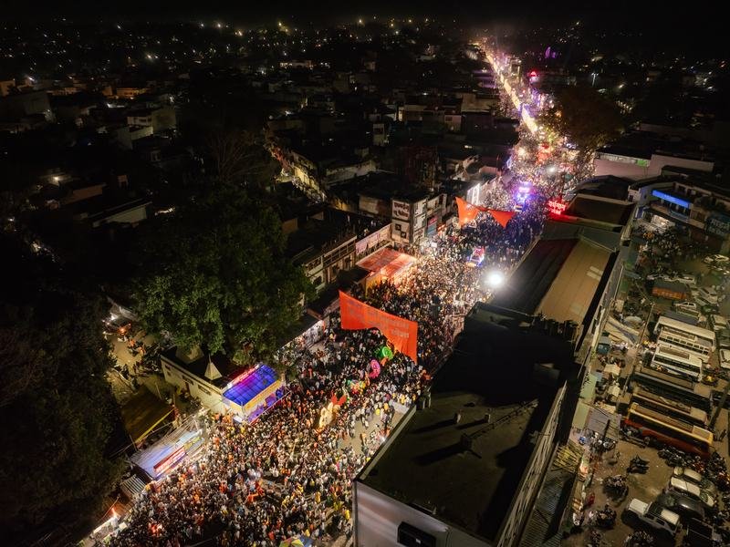 कोरबा की सड़कों पर शोभायात्रा में उमड़ा जनसमूह, विहंगम दृश्य